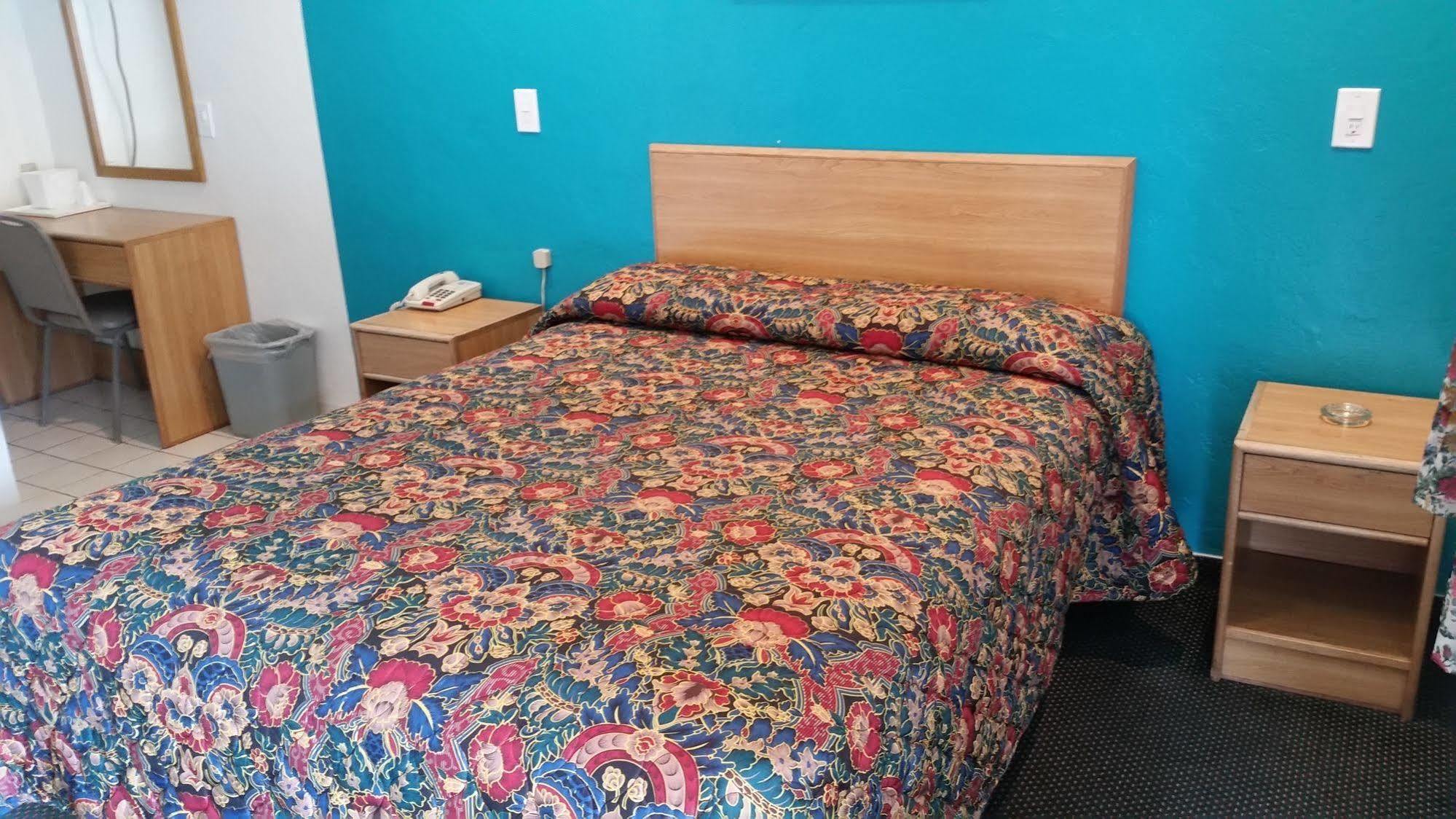 Economy Hotel